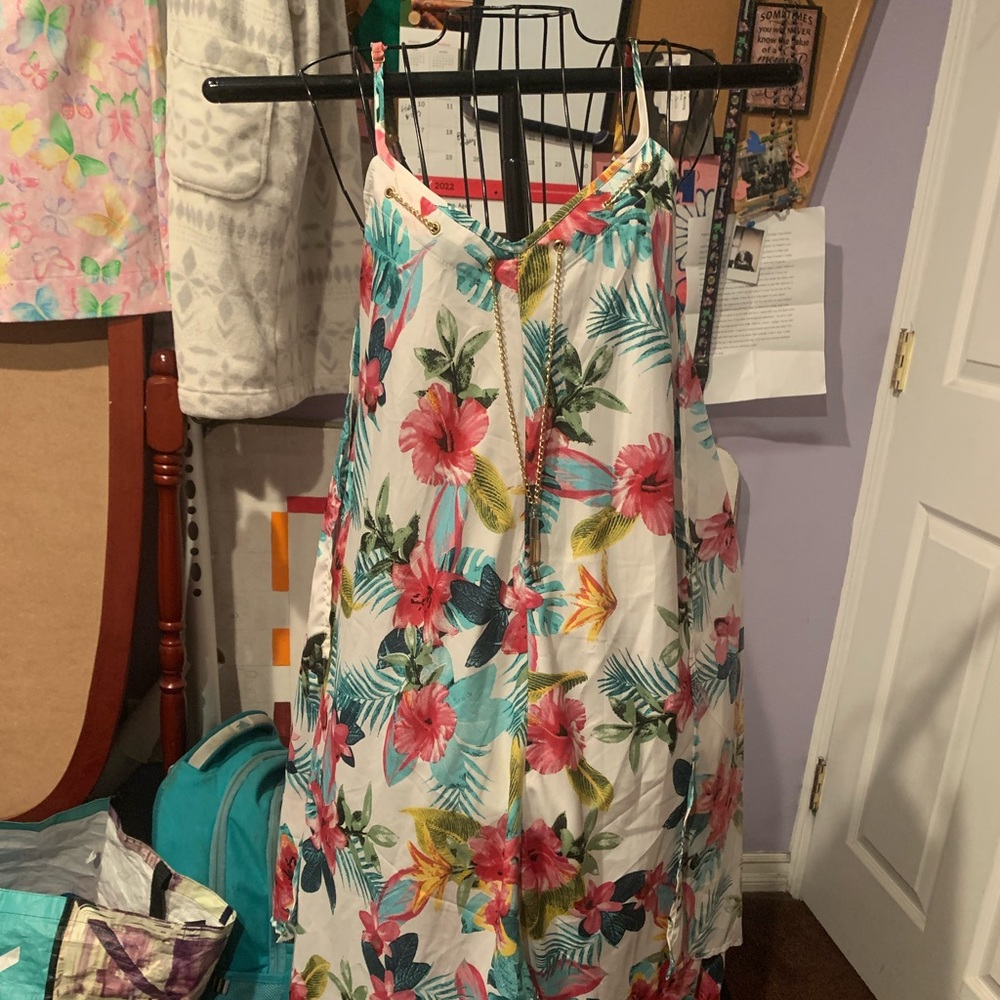 Floral Spring Dress from Speed Control New York. Size S. Main color: White